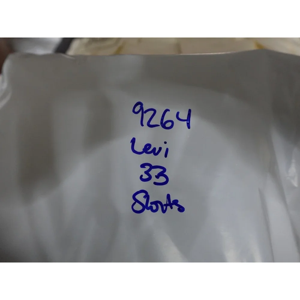 Levi's Cargo Shorts Mens W33 Grey Good Ripstop Utility Multi-Pocket 23251-0052‎